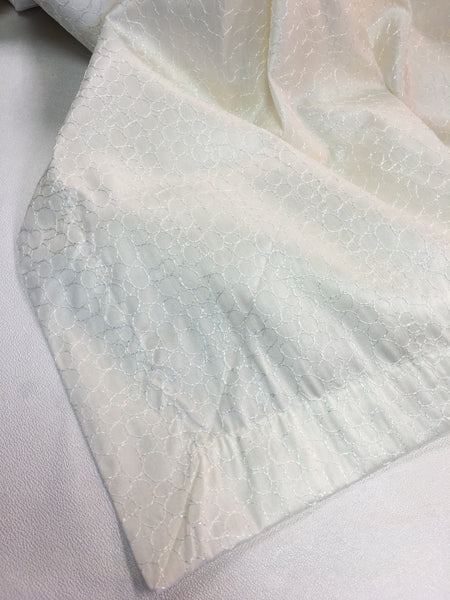 Table Linen Embroidery "Foam" 12690.1960 on Taffeta