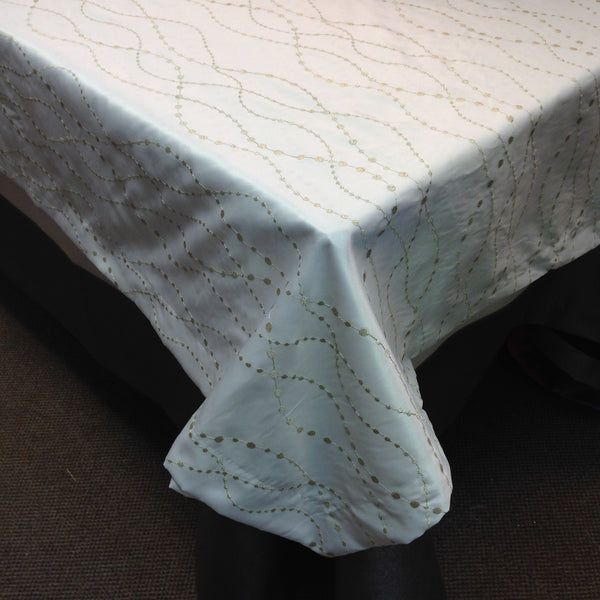 Tablecloth Embroidery "Raindrops" 25428 on White Satin