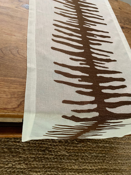 Table Runner Embroidery "Iceage" 91054"