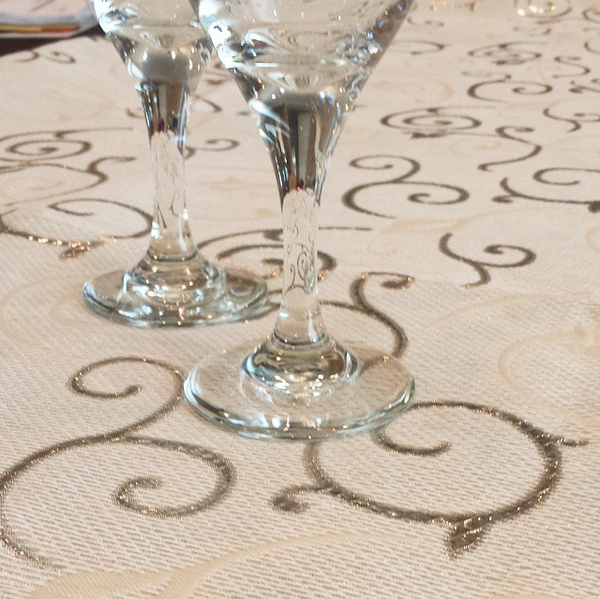 Tablecloth Jacquard "Old Swirls" sc3299